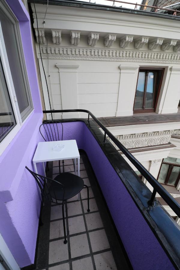 Ferienwohnung Charming Cozy Studio - Old Town - Free Minibar Bukarest Exterior foto